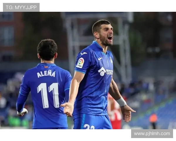 从马德里郊区到西甲赛场赫塔费俱乐部的坚韧崛起历史与荣耀追寻