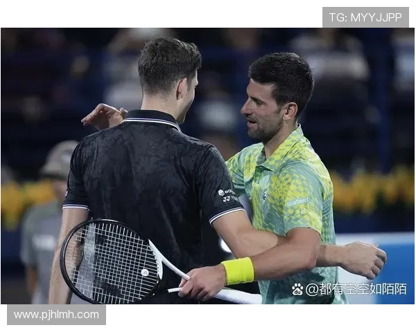 网球赛场风云再起 世界排名前十选手激烈角逐 年终总决赛即将开幕