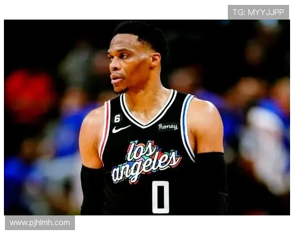 詹姆斯复出带领湖人逆袭快船 威少贡献关键表现助力球队胜利